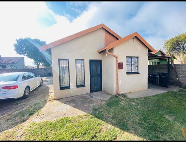 2 BEDROOM HOUSE FOR SALE IN BUHLE PARK
